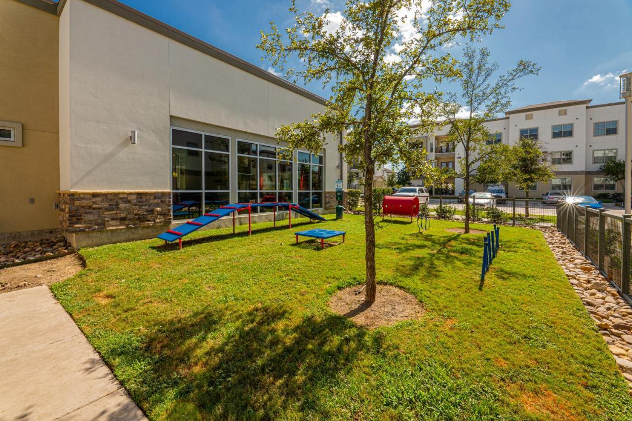 Apartamento Luxe 3B/2B Getaway - Pool, Gym, Parking, Pet Wash Leander Exterior foto